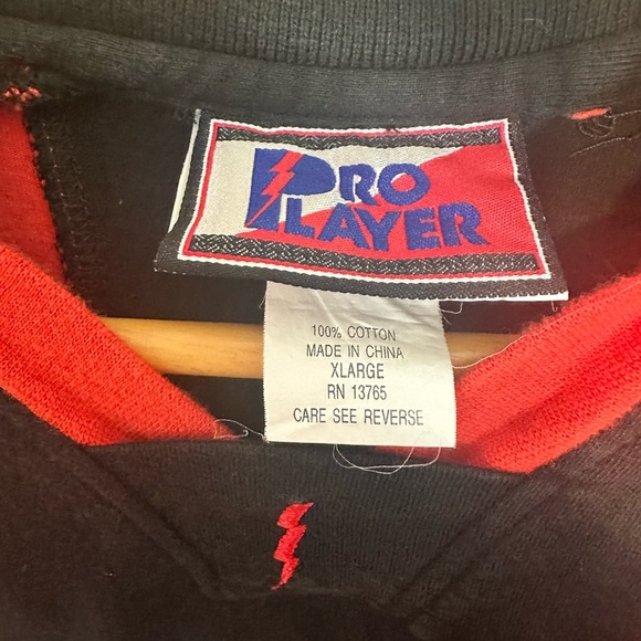 1990’s Pro Player Detroit Redwings Jersey Polo - Picture 7 of 8